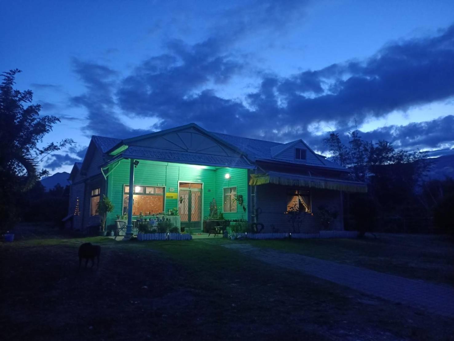 十畝田山莊會館 Hotel ฉีซ่าง ภายนอก รูปภาพ